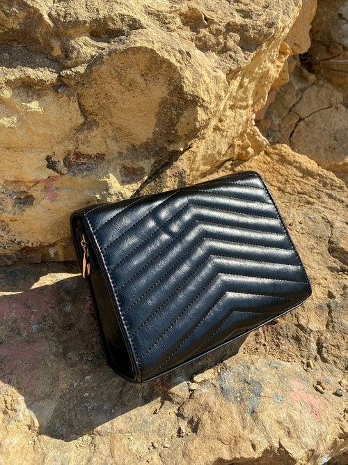 Sort quiltet crossbody-taske til damer