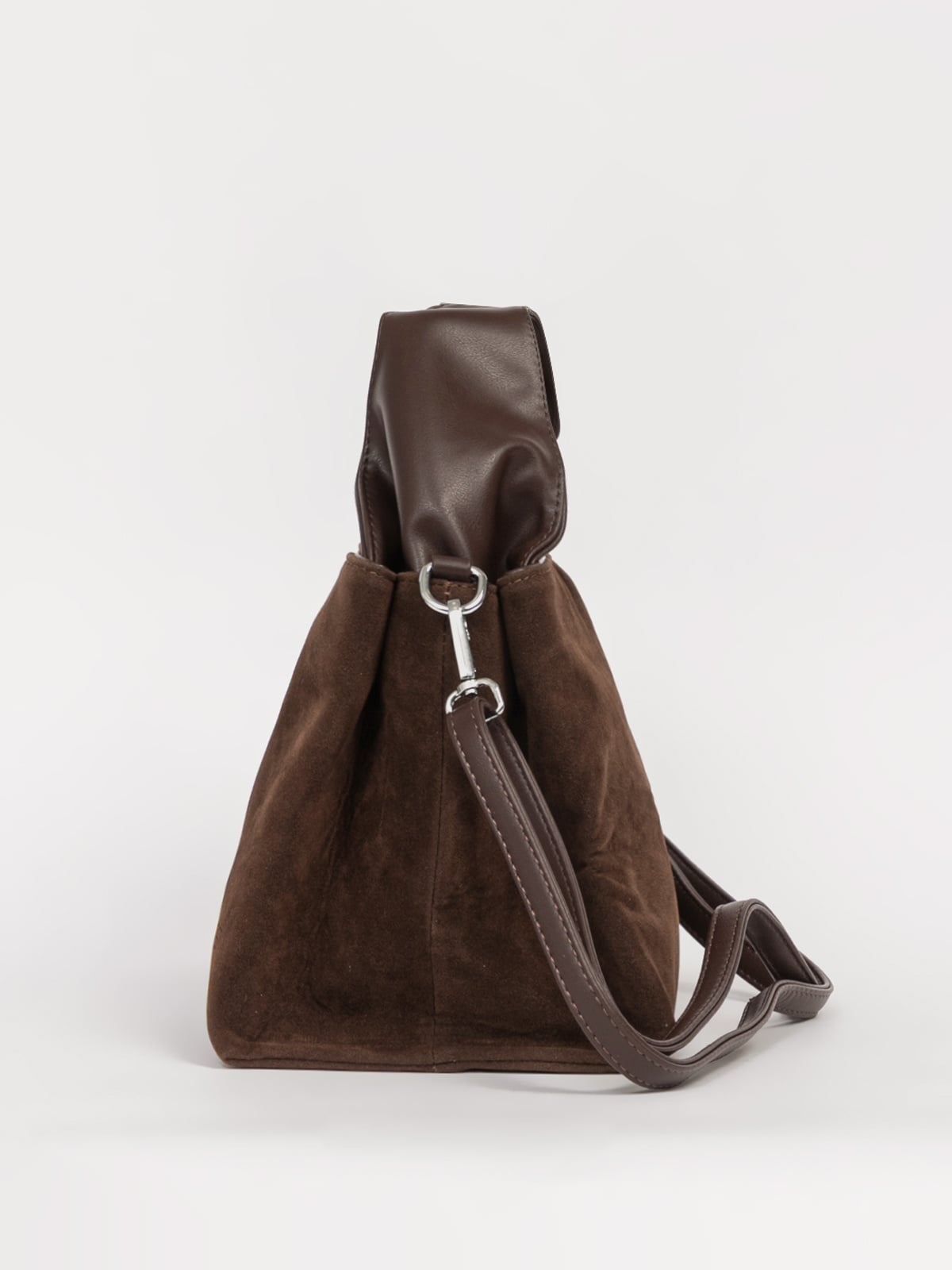 Brun dametaske i kunstlæder – 32 × 18 × 18 cm