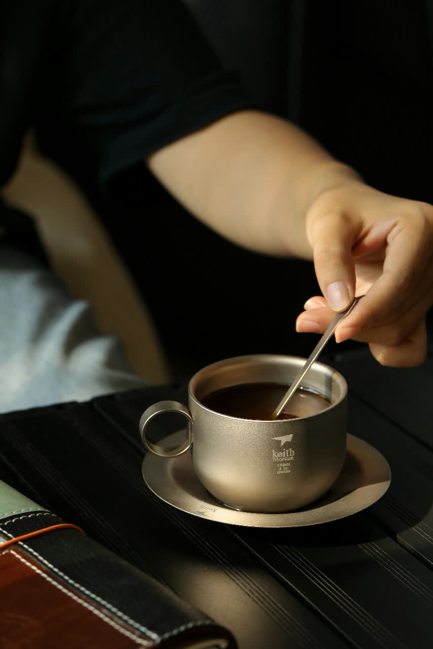 Kaffesæt i titanium - Keith Titanium