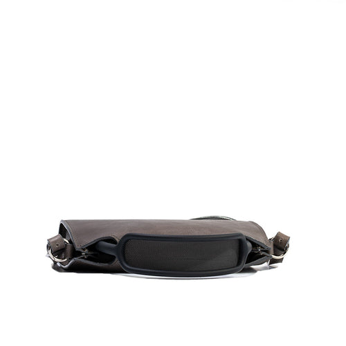 The Minimalist 3.0 damelædertaske til AirPods Max