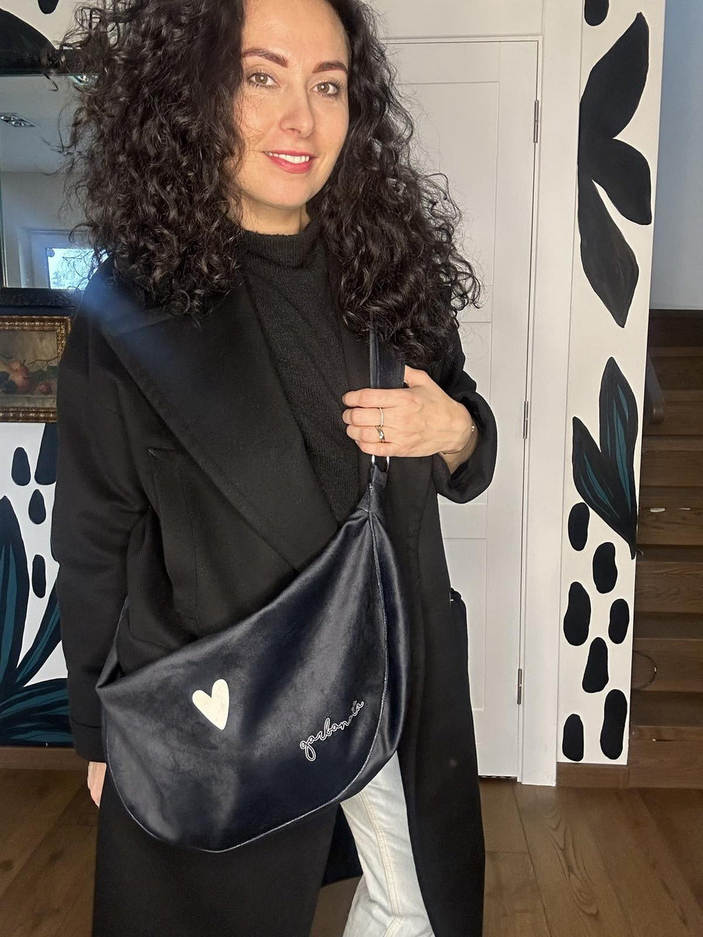 Hobo Bag Heart - Black