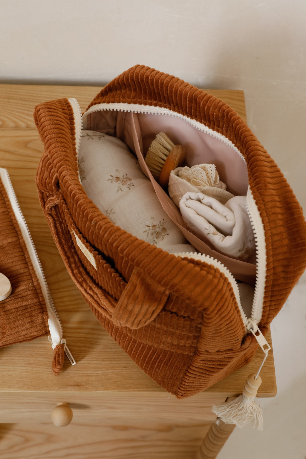 Large Make-Up Bag - Caramel